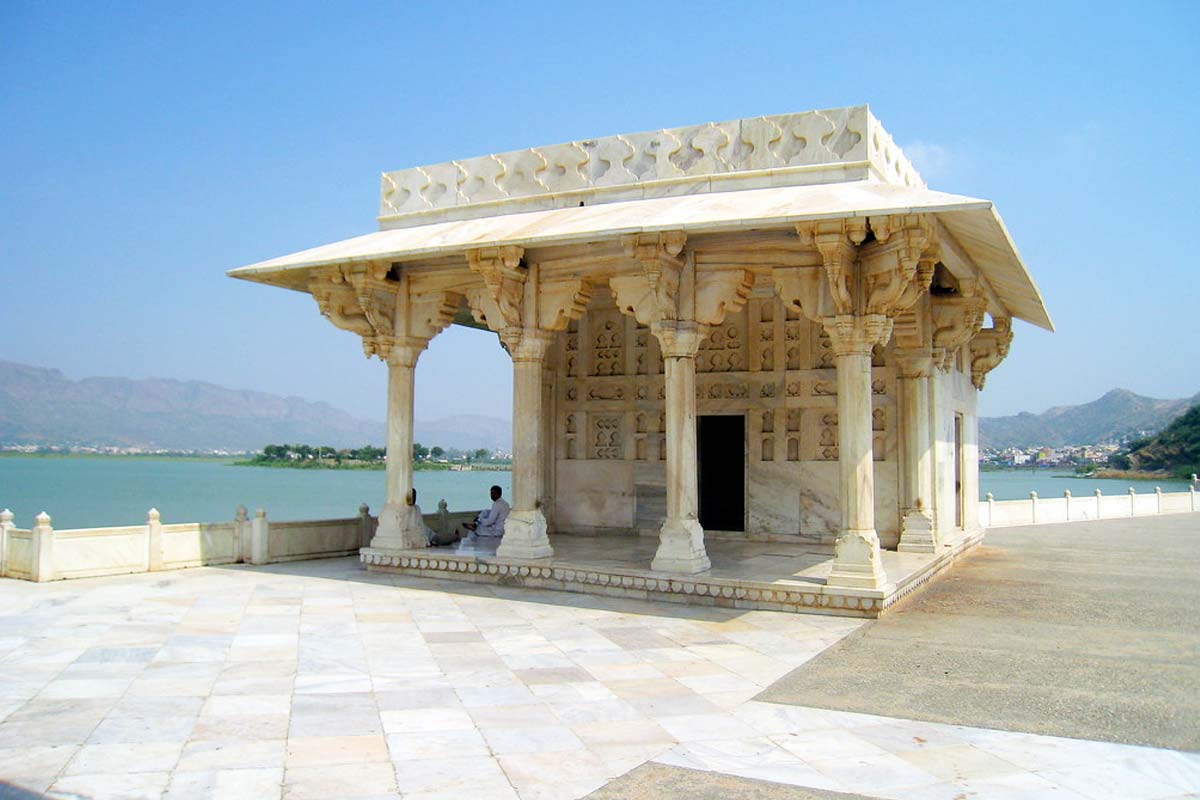 6 Days Jaipur Ajmer Pushkar Udaipur Tour